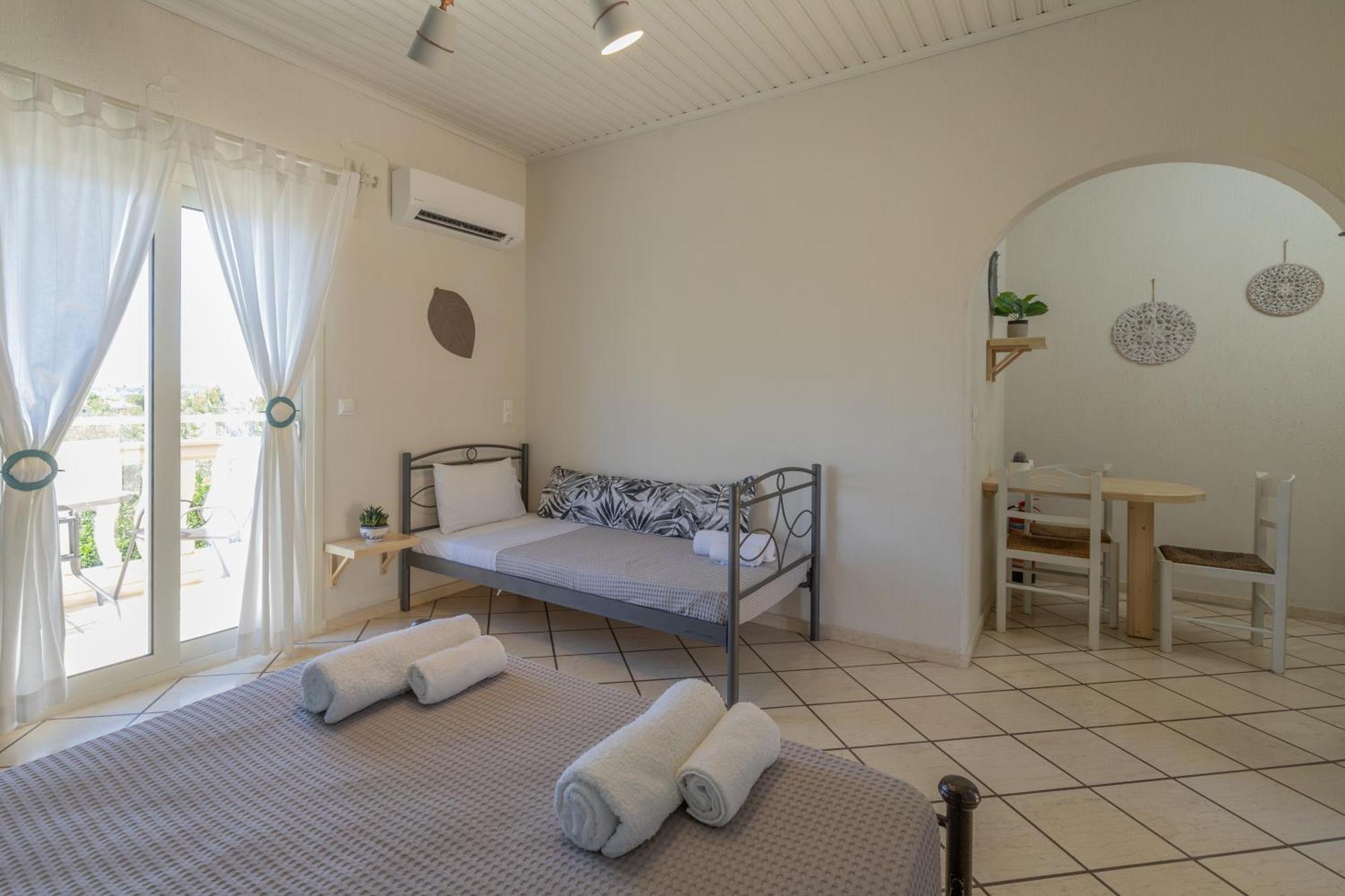 Minas Studios Lassi  Dış mekan fotoğraf